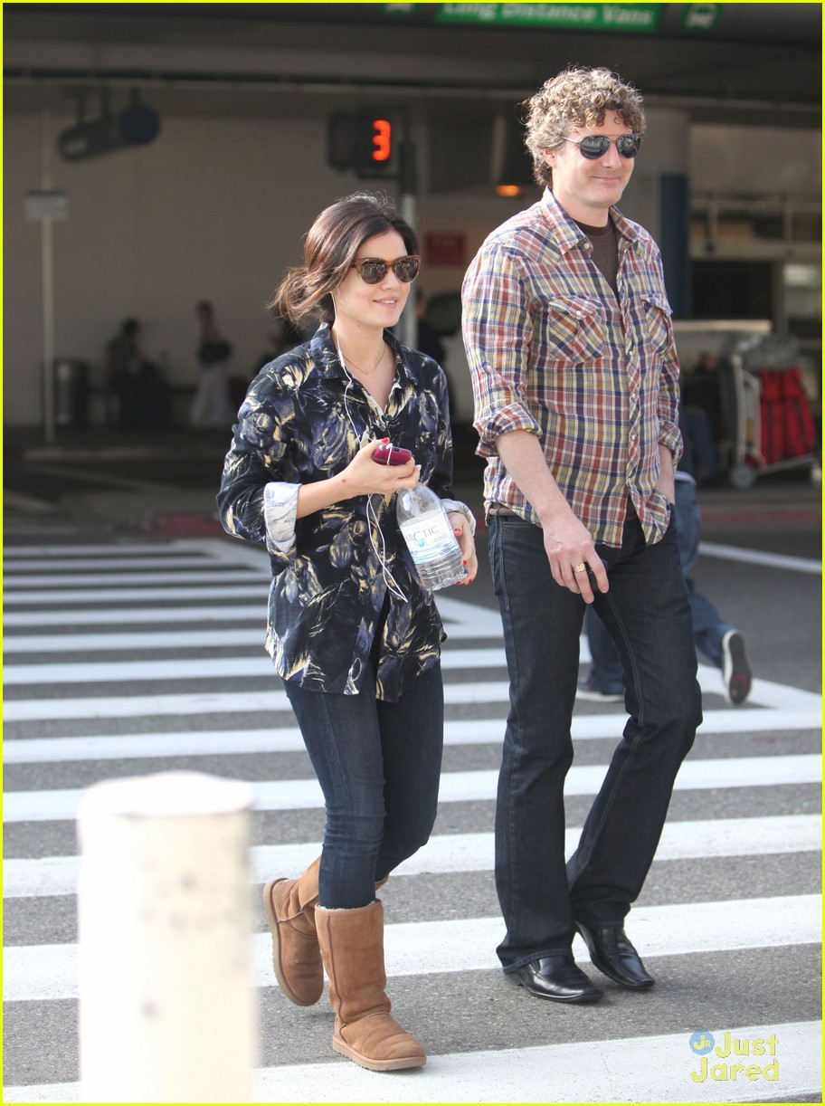 lucy hale lax arrival 08