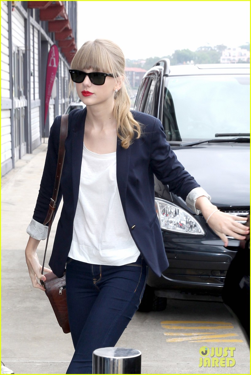 taylor swift today performance 04