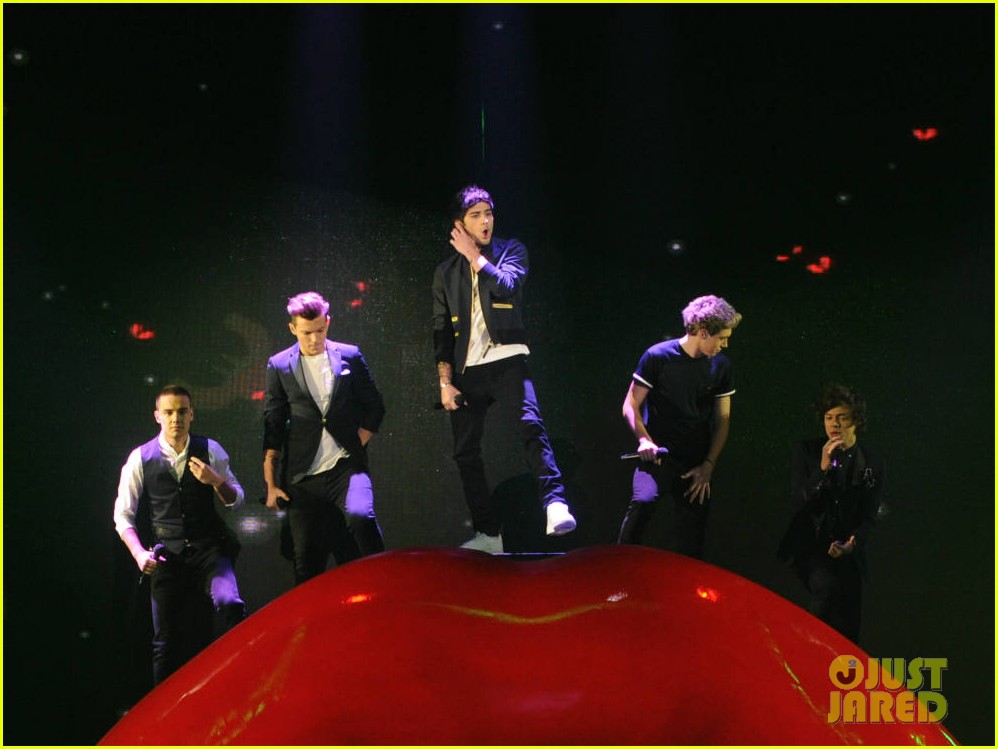 x factor kiss you performance 05