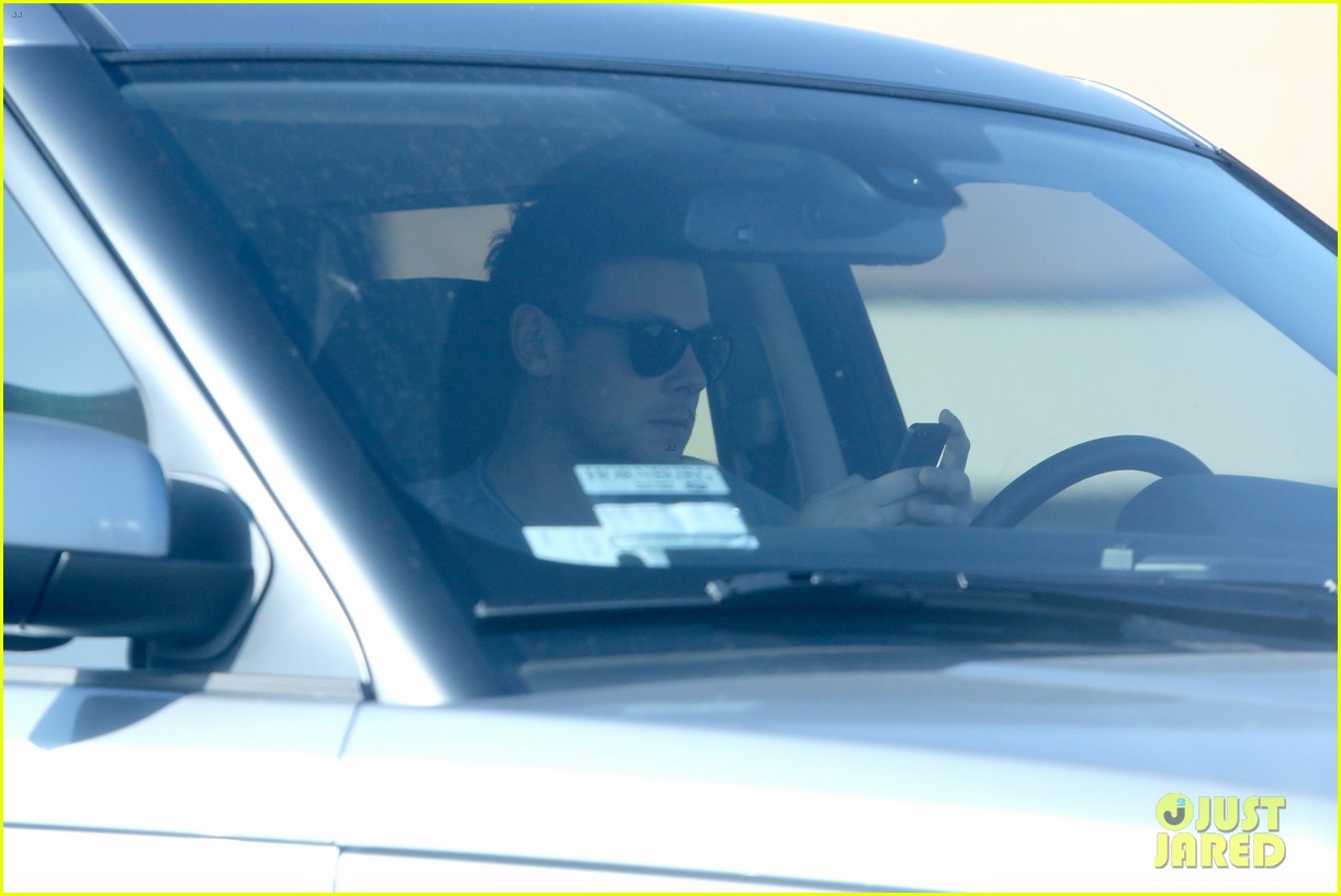 cory monteith skating in burbank 11