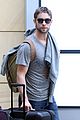 chace crawford sydney airport 01