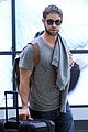 chace crawford sydney airport 03