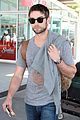 chace crawford sydney airport 06