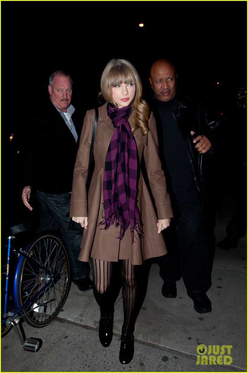taylor swift back in nyc 12