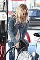 ashley tisdale gas station stop 03
