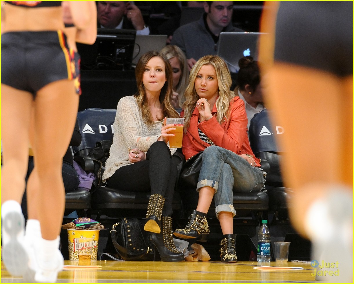 ashley tisdale lakers game 03