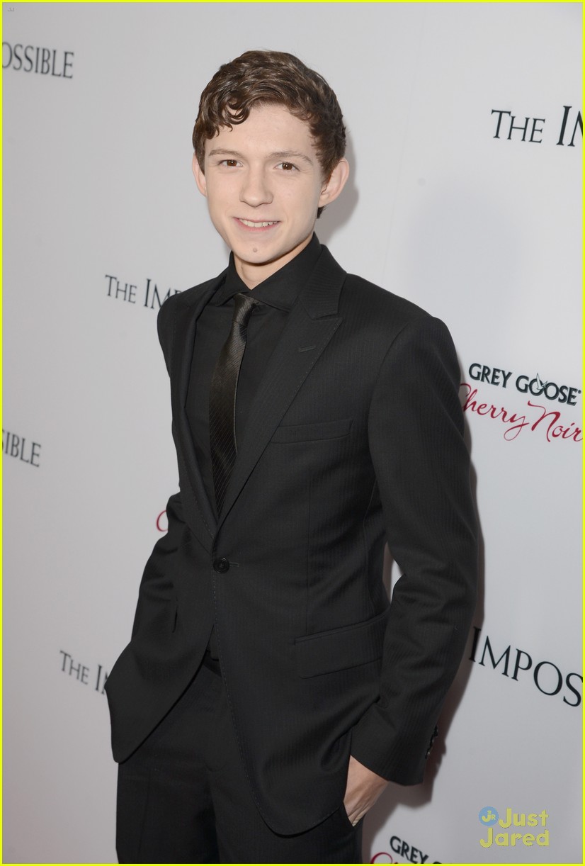 tom holland impossible premiere 09