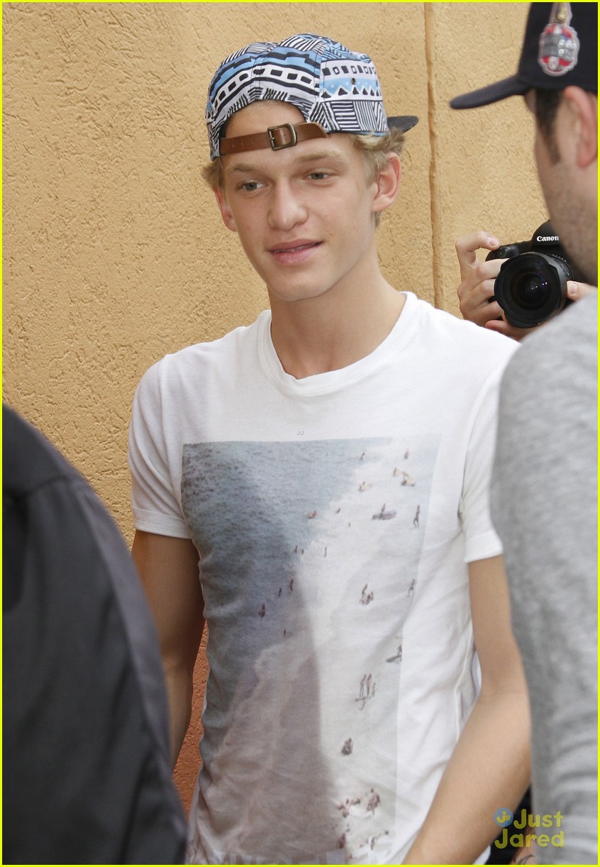 cody simpson in store signing 08