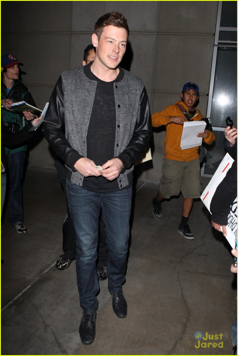 cory monteith lakers game 01