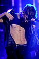justin bieber shirtless for new years eve performance 03