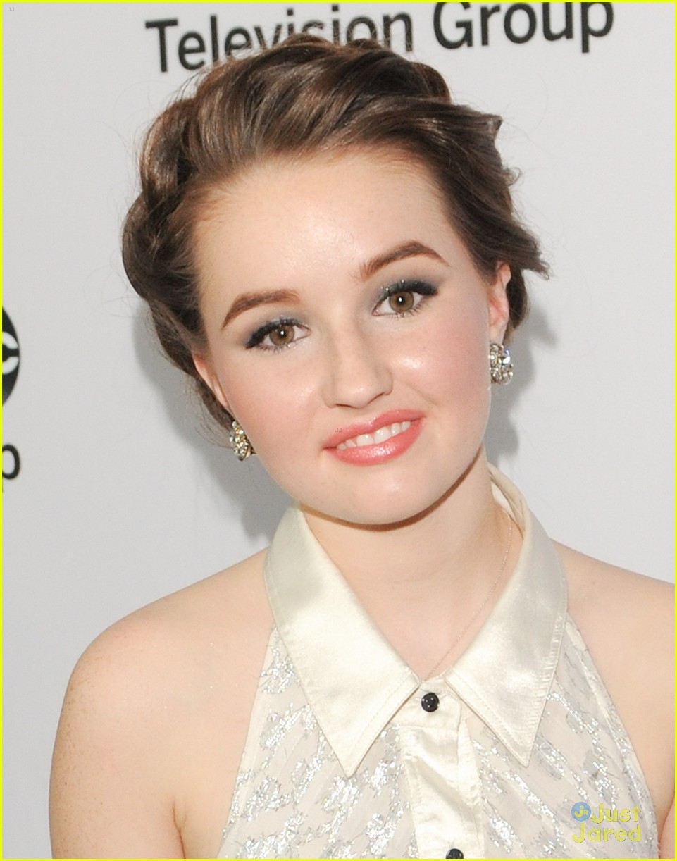 kaitlyn dever allie gonino allie grant abc tca party 03