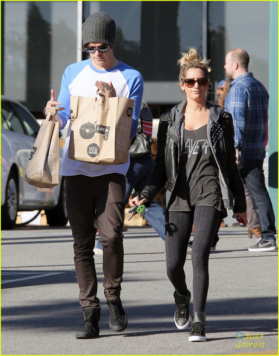 ashley tisdale chris french whole foods 12