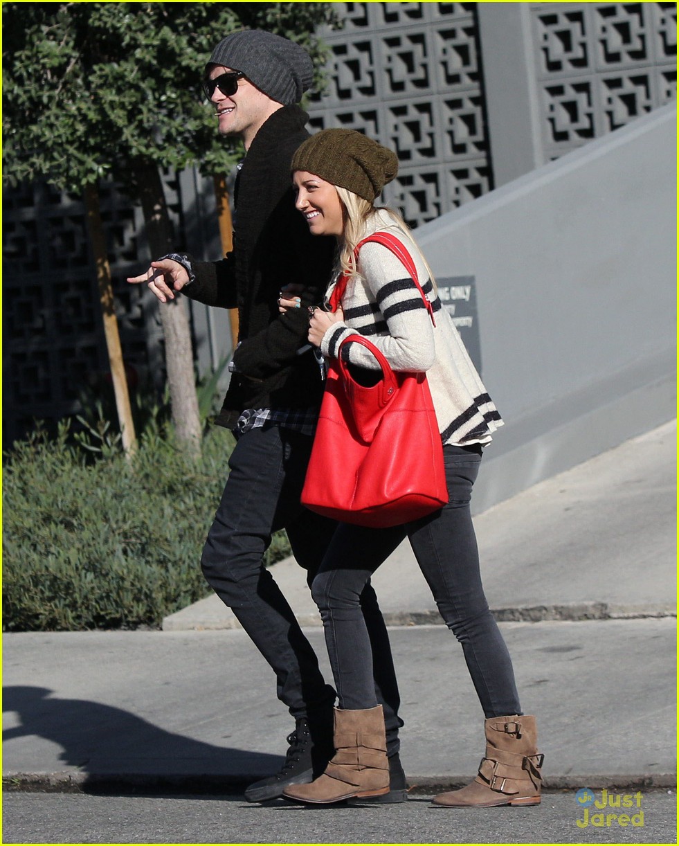 ashley tisdale christopher french kiss 20