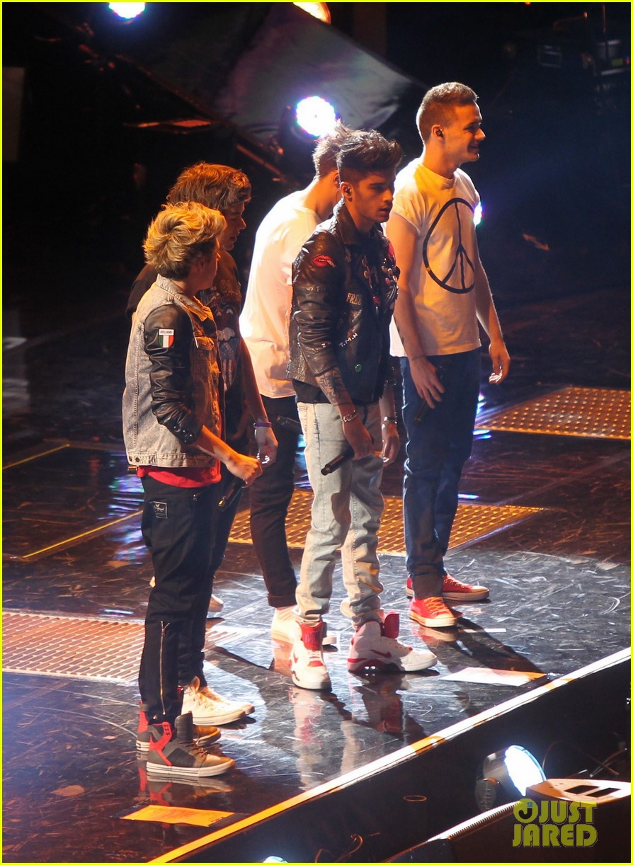 one direction o2 arena performance 12