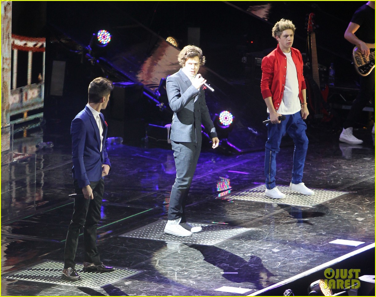 one direction o2 arena performance 22
