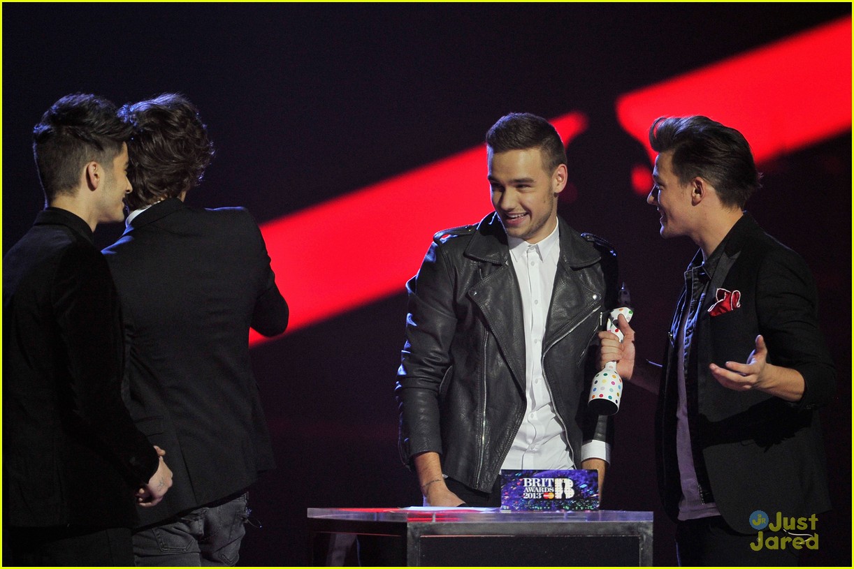 one direction brit awards performance 08
