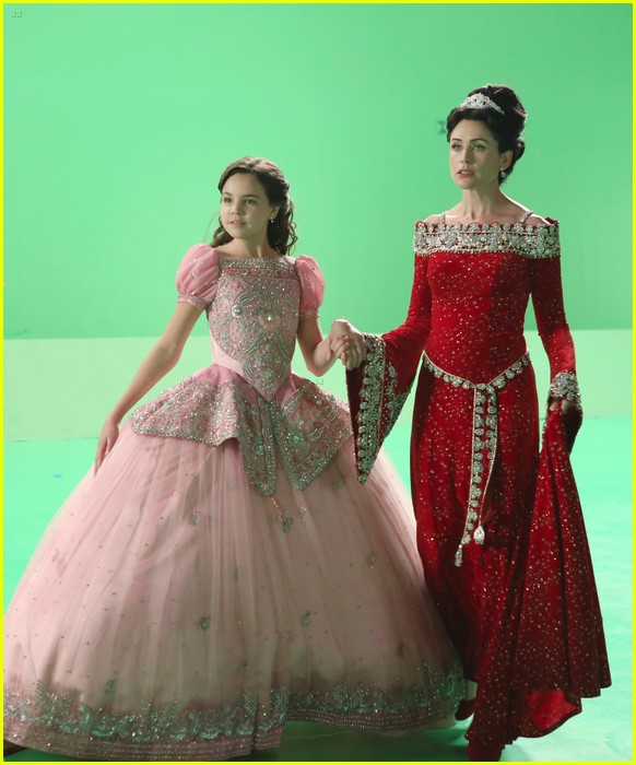 bailee madison once queen 04