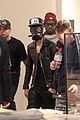 justin bieber wears gas mask while shopping 11