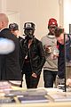 justin bieber wears gas mask while shopping 13
