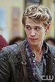 austin butler the carrie diaries on set interview 01