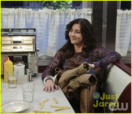 jj sits down with the carrie diaries cast 02