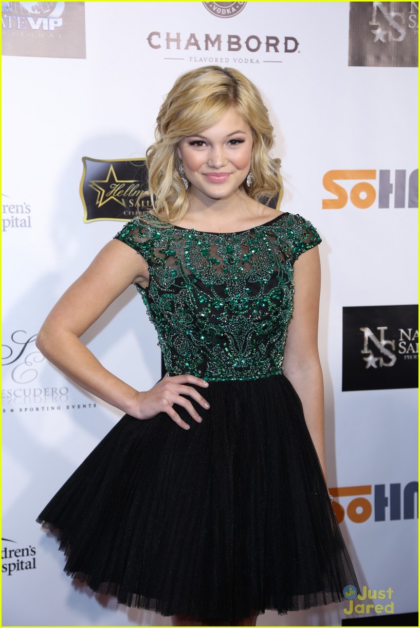 olivia holt cassie scerbo salute to the stars party 03