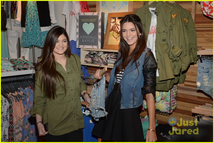 kendall kylie jenner pacsun line debut 15