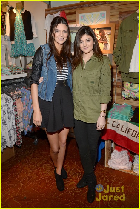 kendall kylie jenner pacsun line debut 23