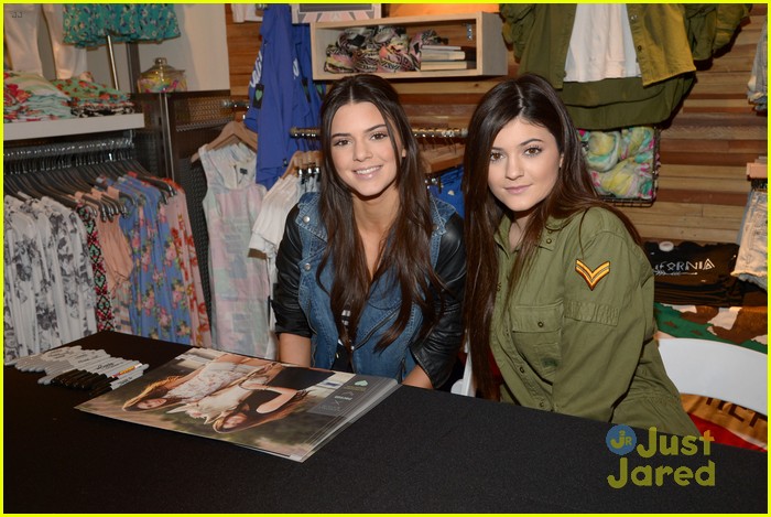 kendall kylie jenner pacsun line debut 46
