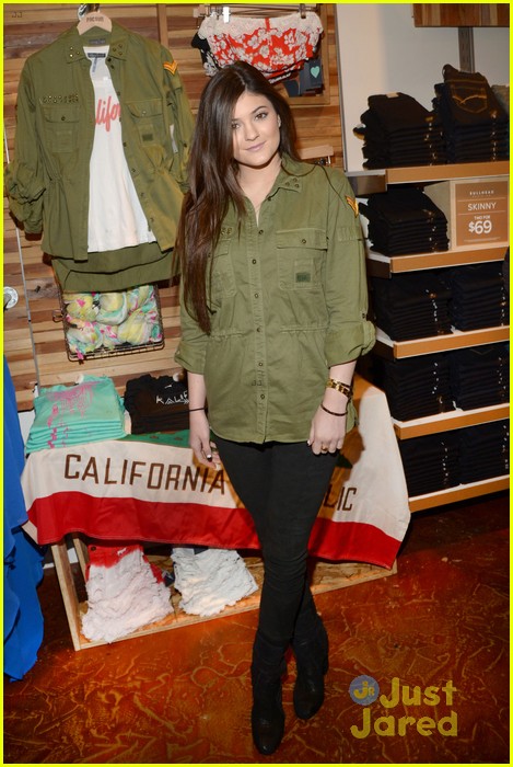 kendall kylie jenner pacsun line debut 49