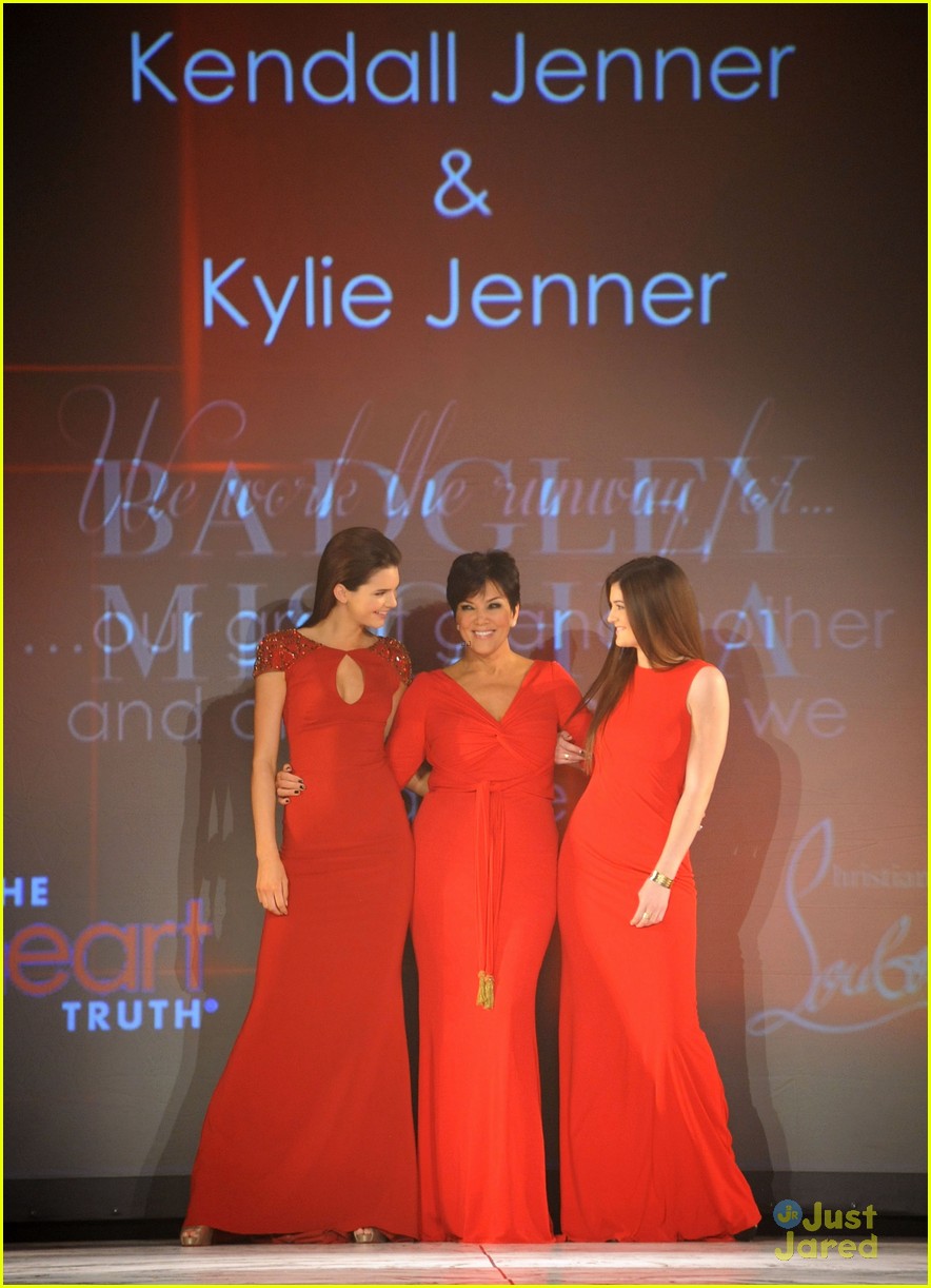 kendall kylie jenner heart truth red dress fashion show 2013 23