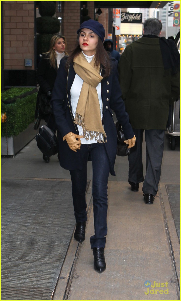victoria justice bundled up in nyc 01