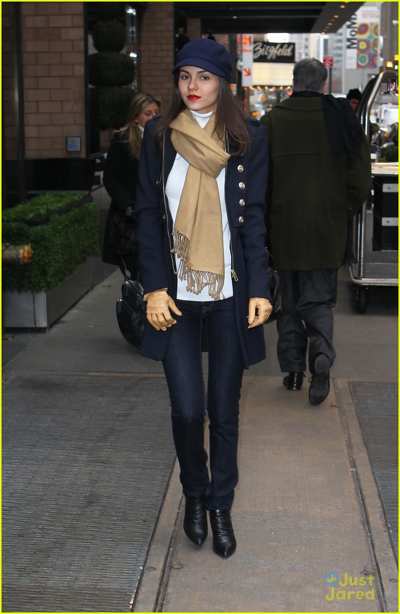 victoria justice bundled up in nyc 07