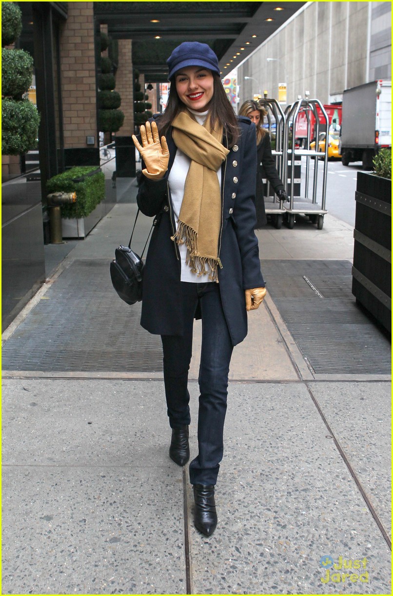 victoria justice bundled up in nyc 12