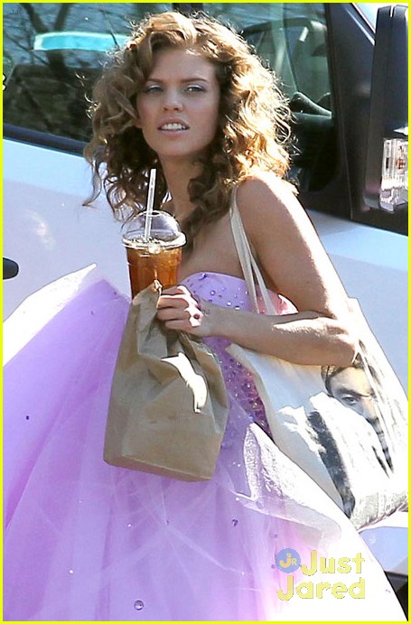 annalynne mccord glittery gown on 90210 03