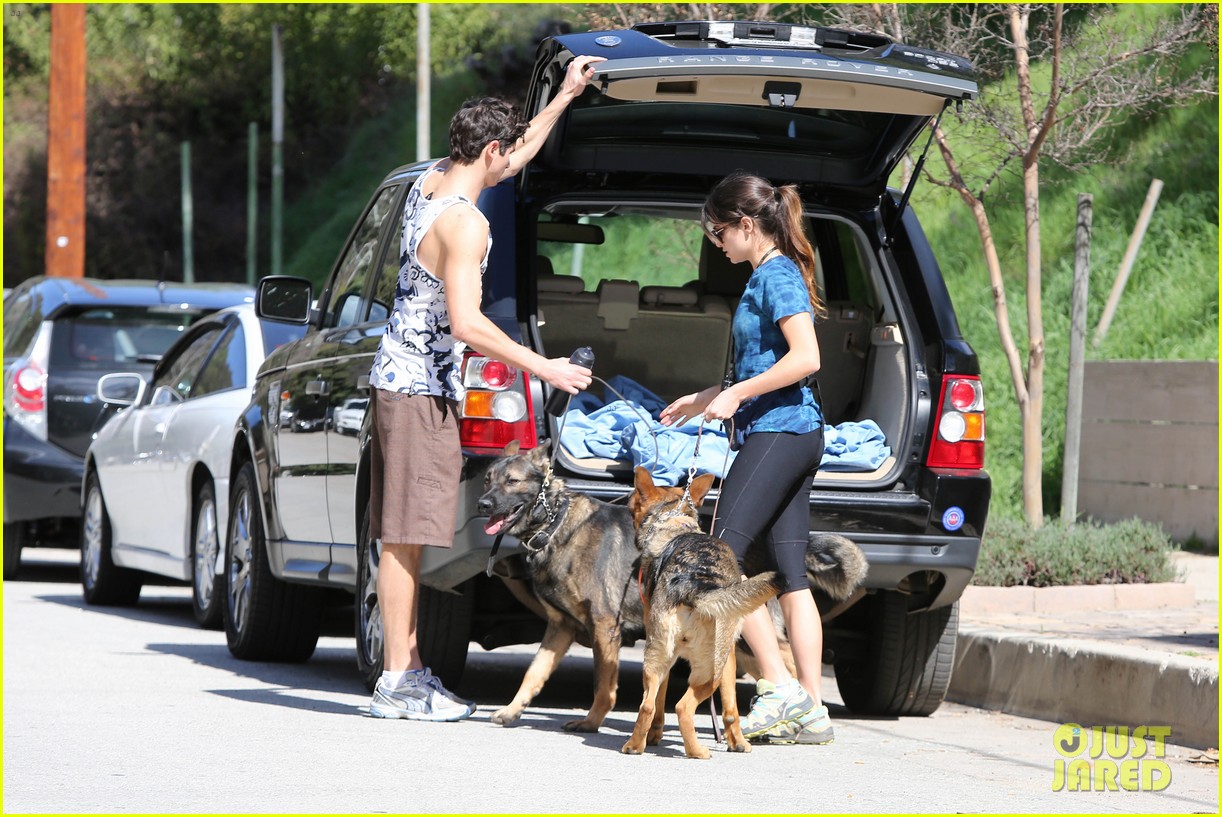 nikki reed family fitness with nathan 09