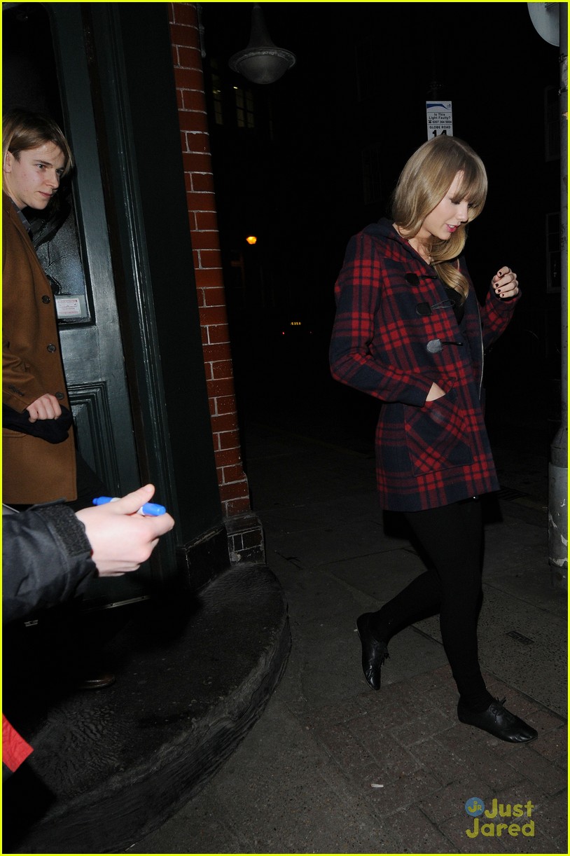 taylor swift london night out with tom odell 08