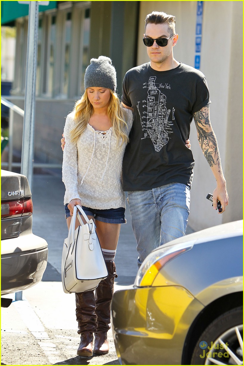 ashley tisdale chris french lunch date 04