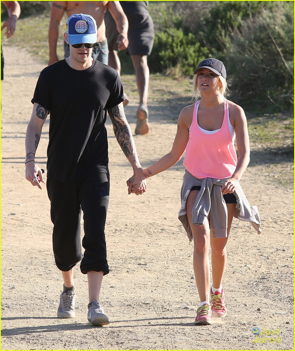 ashley tisdale valentines day with christopher french 30