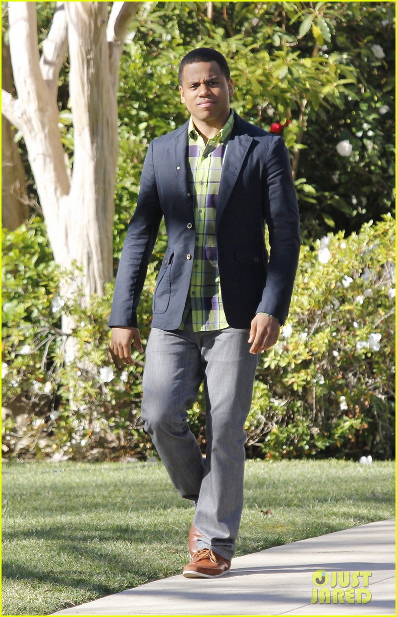 tristan wilds solo on 90210 set 02