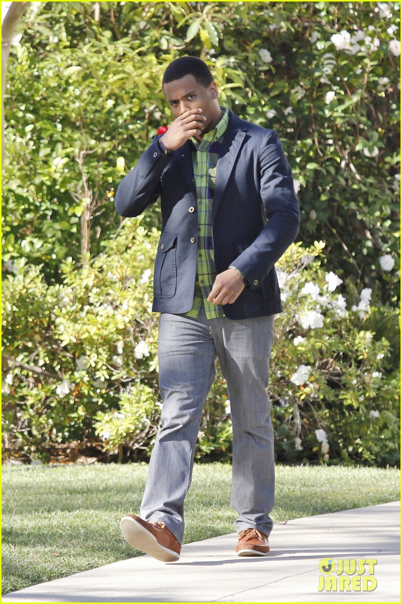 tristan wilds solo on 90210 set 06