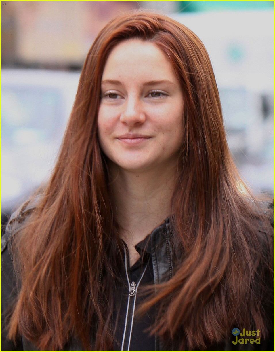 shailene woodley red hair for amazing spider man 2 filming 04