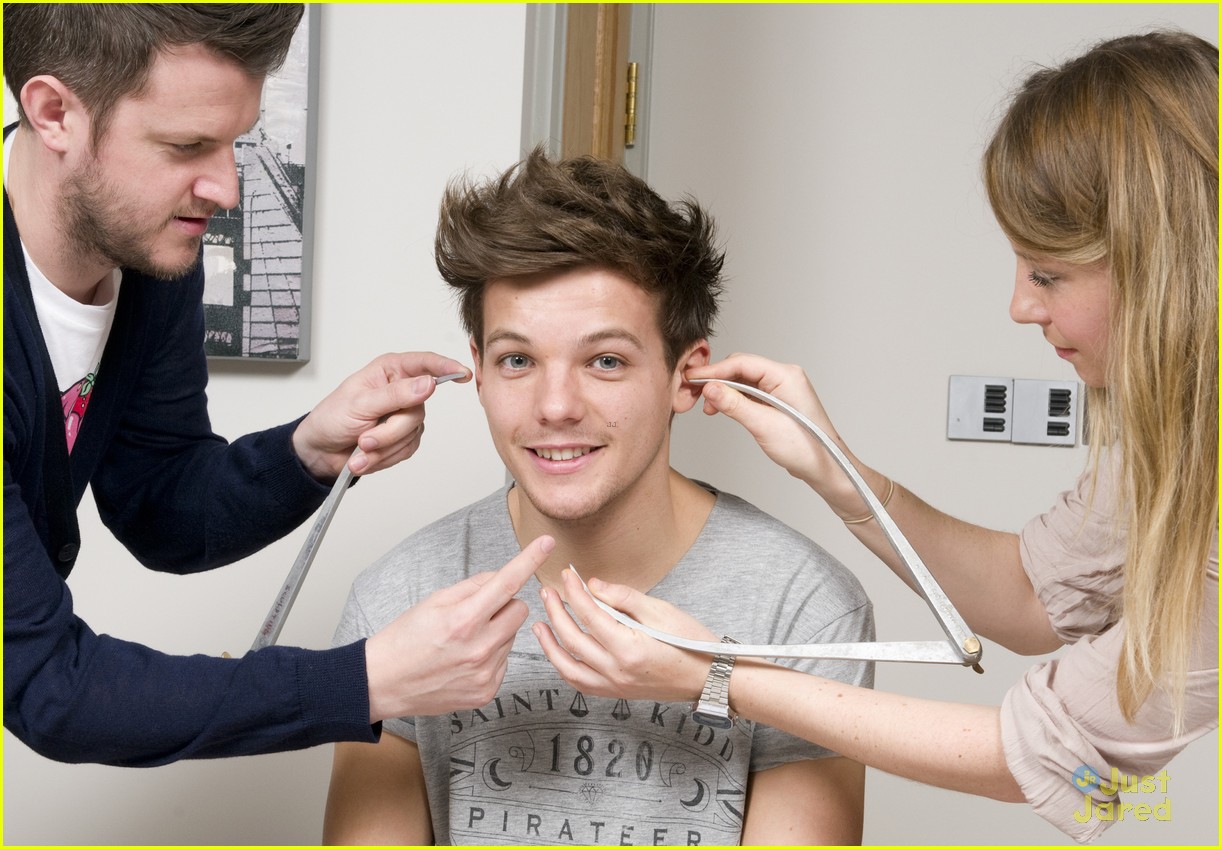 one direction gets the madame tussauds wax treatment 04