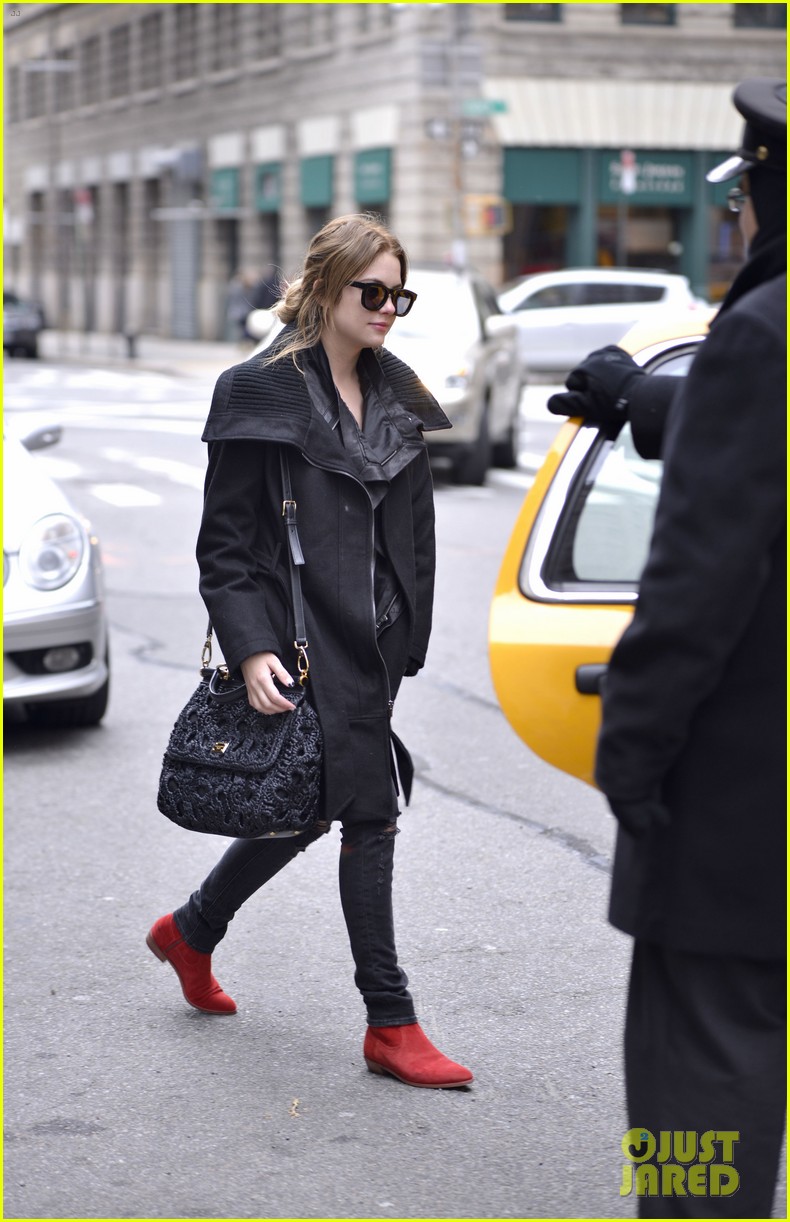 ashley benson greets fans in nyc 09