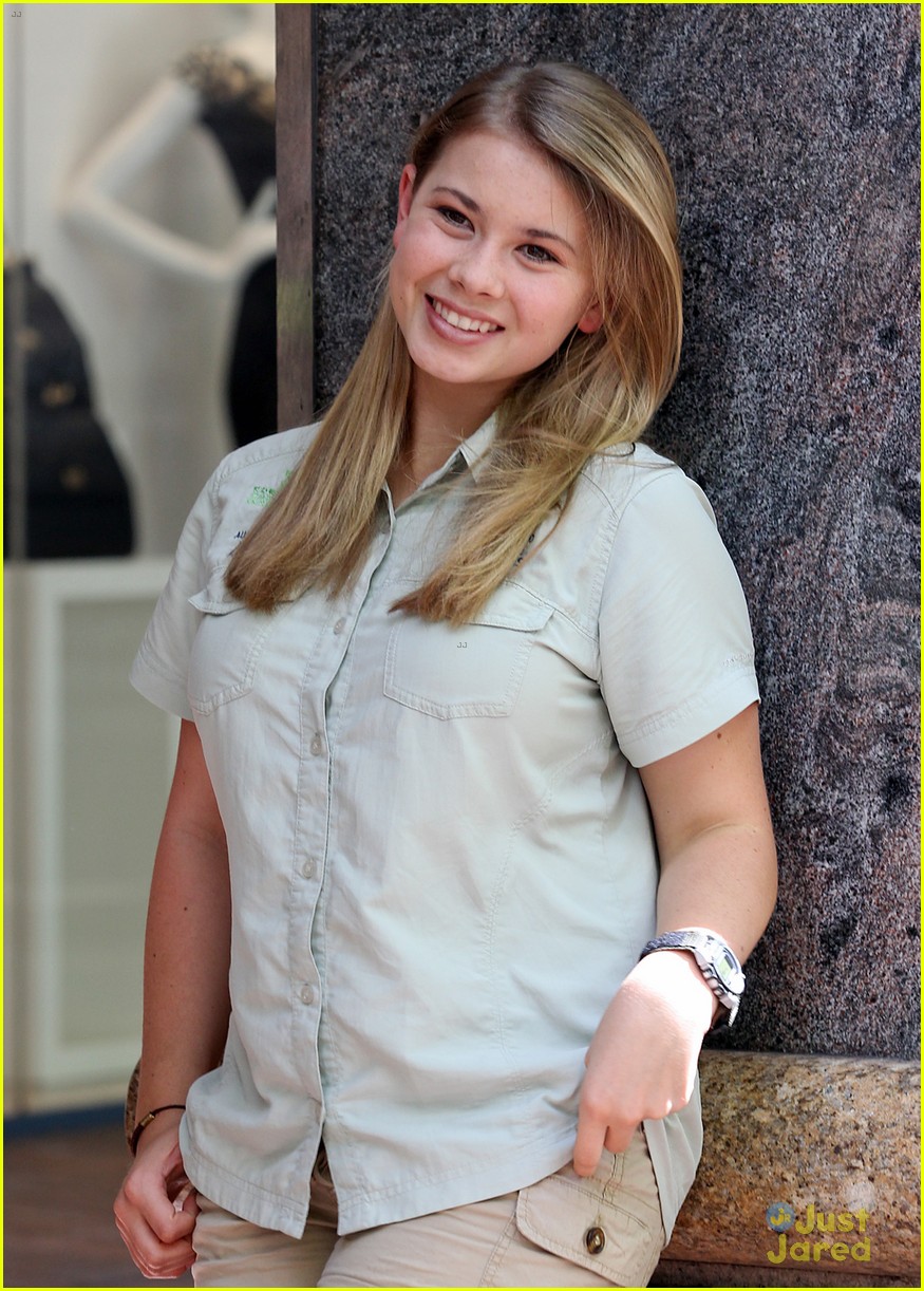 Bindi Irwin Fakes