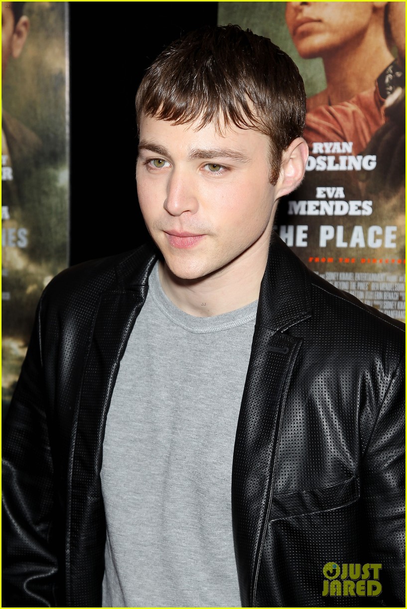 emory cohen place beyond the pines premiere 01