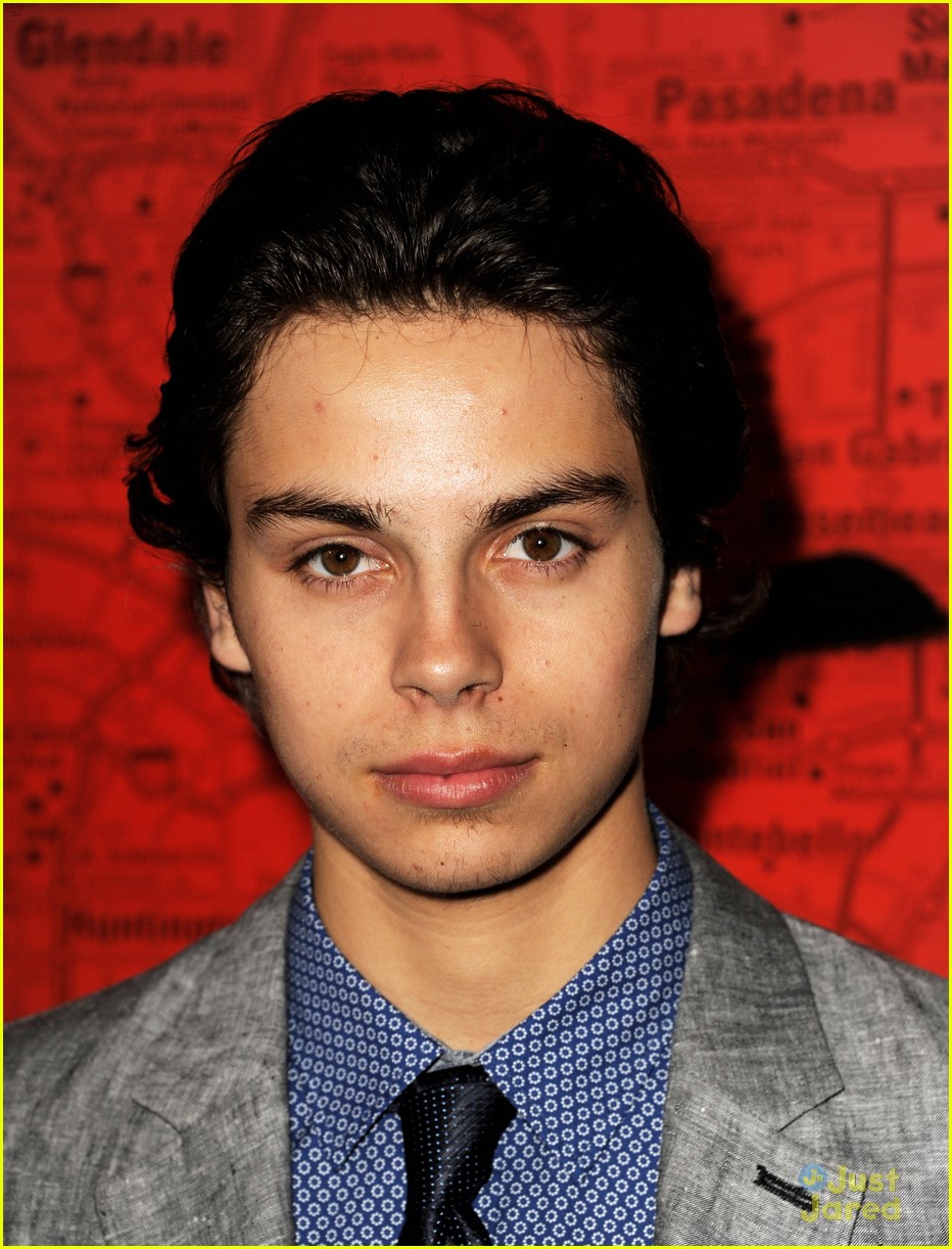 jake t austin the call red carpet premiere 06