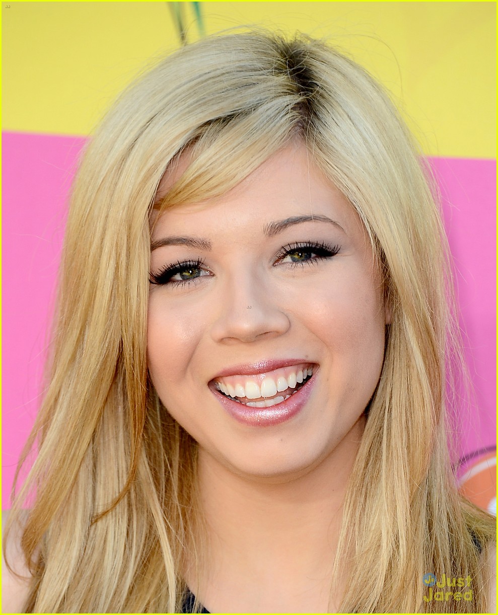 jennette mccurdy kids choice awards 2013 red carpet 04