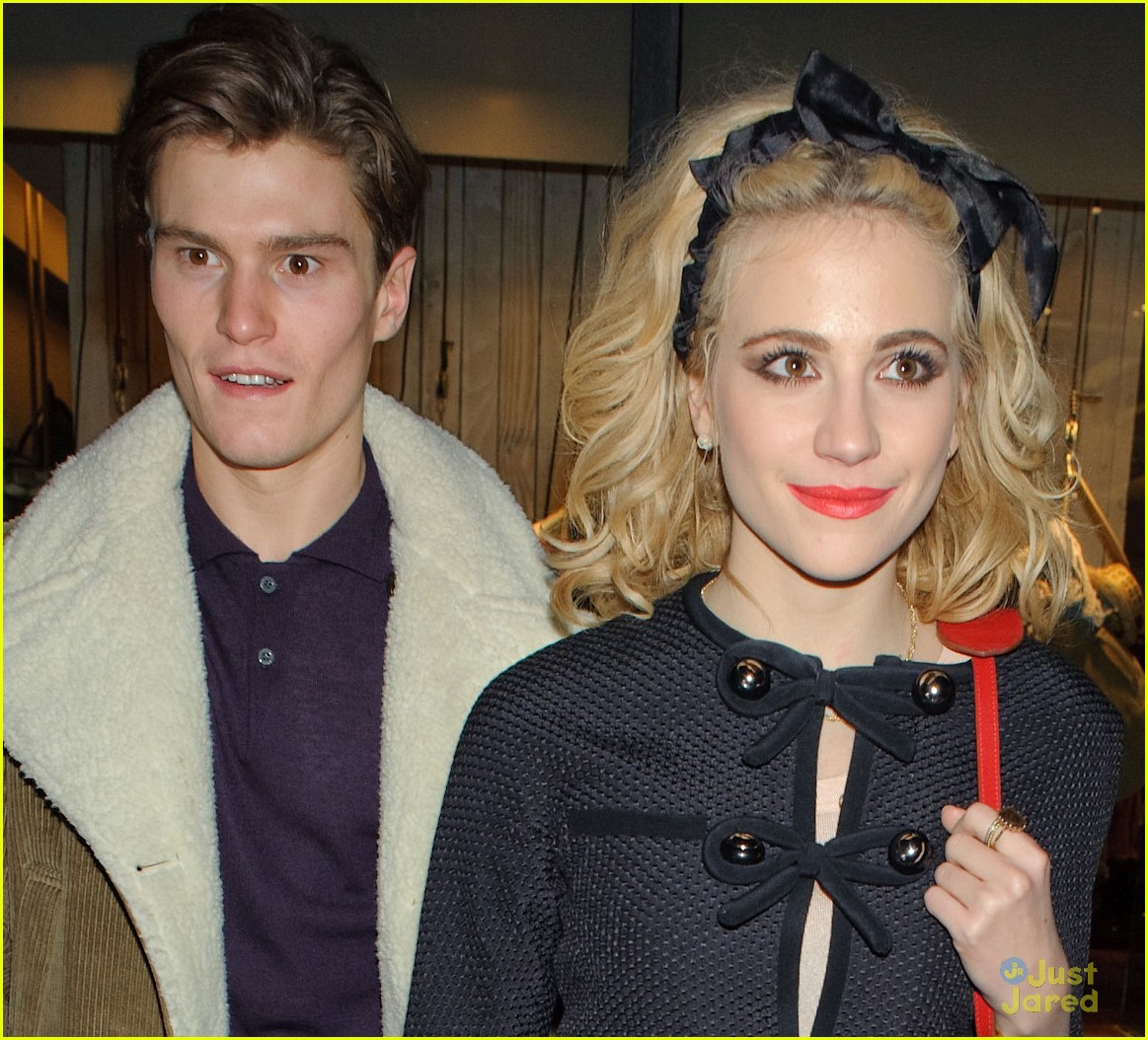 pixie lott oliver cheshire french connection couple 03