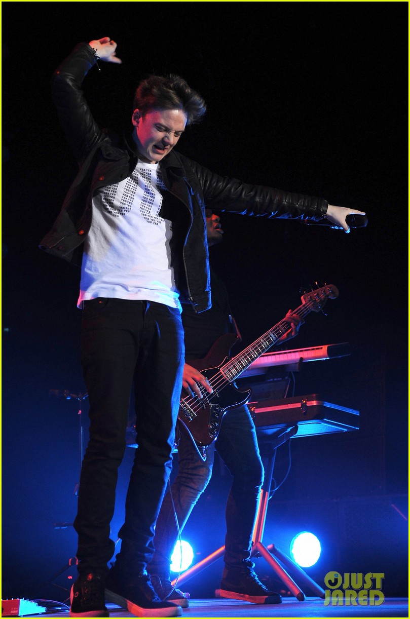 conor maynard manchester arena performance 08